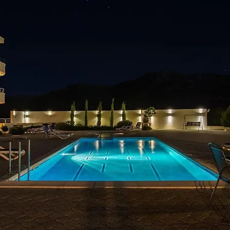 Апартаменты 